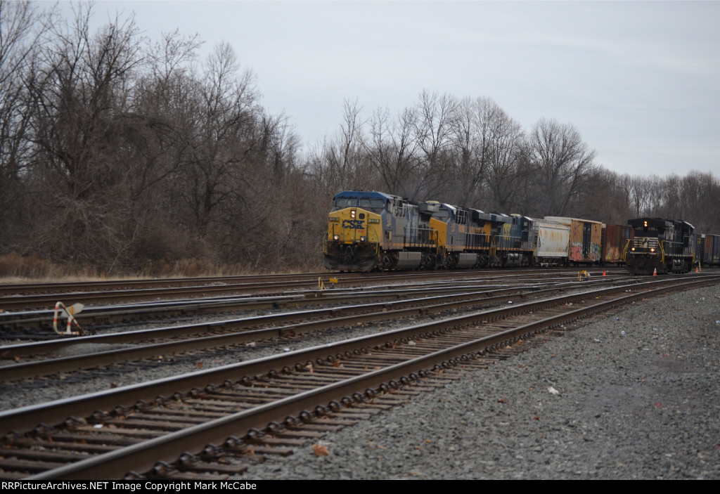 CSX M371